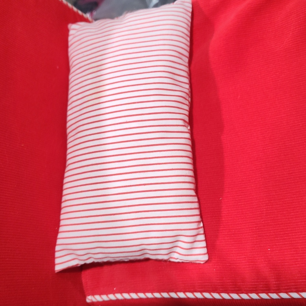 American girl bed n pillow